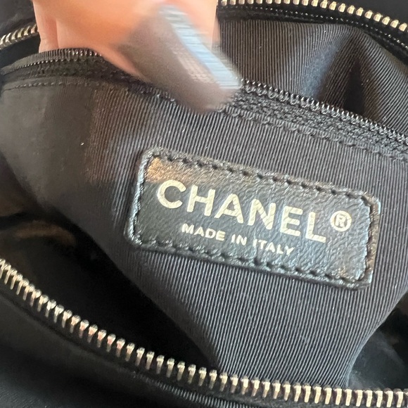 CHANEL striped canvas tote - Picture 11 of 16